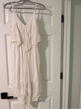 Astr White Lace Spaghetti-Strap Dress